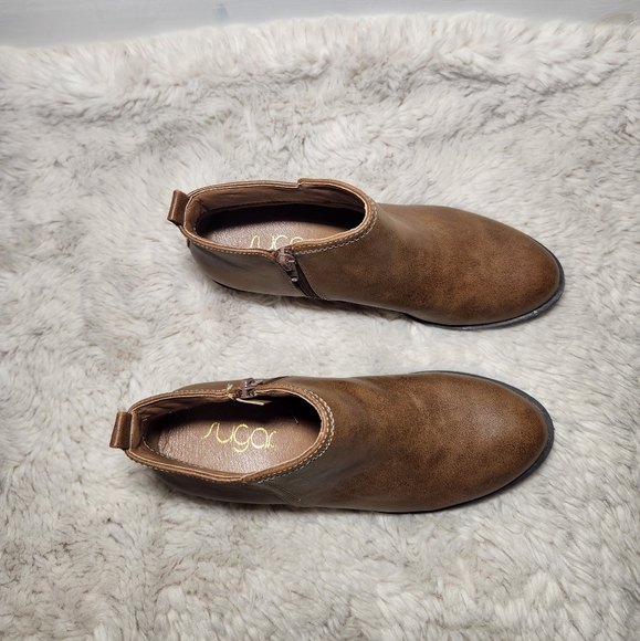 Sugar Tabby Women's Short Brown Booties - Picture 2 of 6